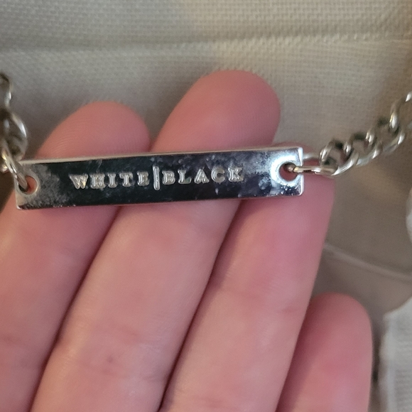 Nearly new White House/black market oatmeal suit size 2/4 - Picture 4 of 4